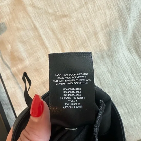 Aritzia Babaton Command Cropped Black Leather Pant Size 2 - Picture 10 of 12